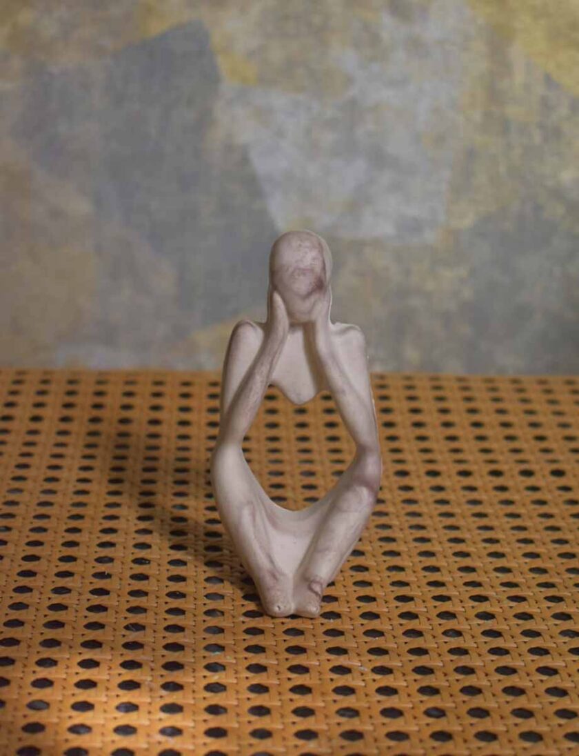 Thinker Statue 3