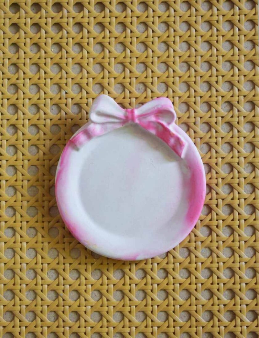 Bow Tray