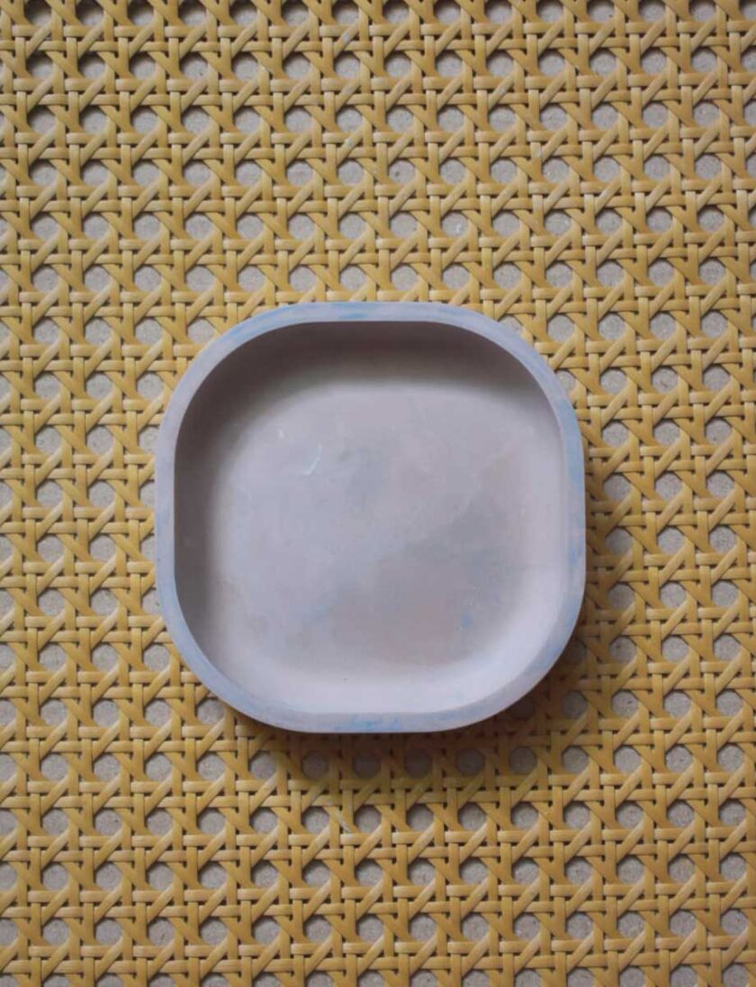 Square Curve Tray