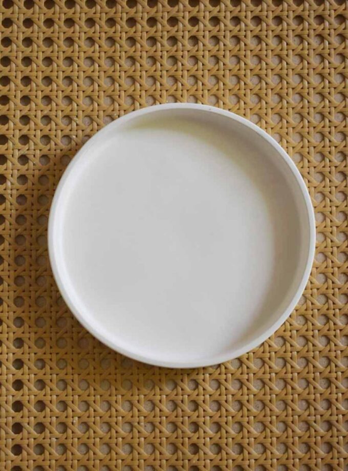 Medium Round Tray