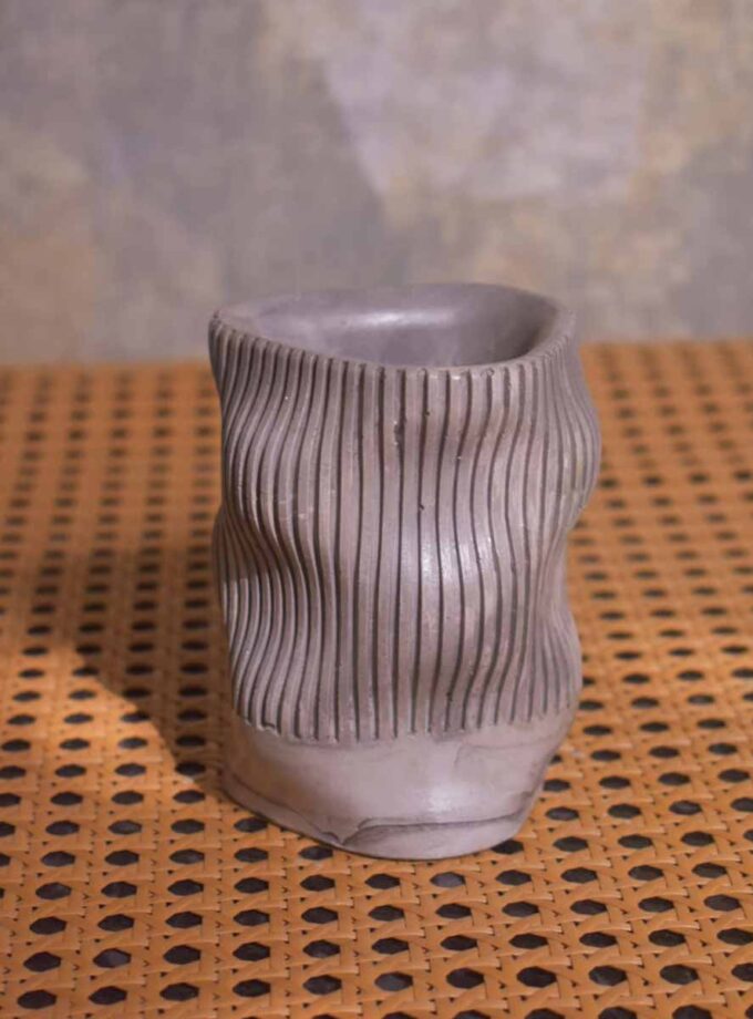 Wavy Pot
