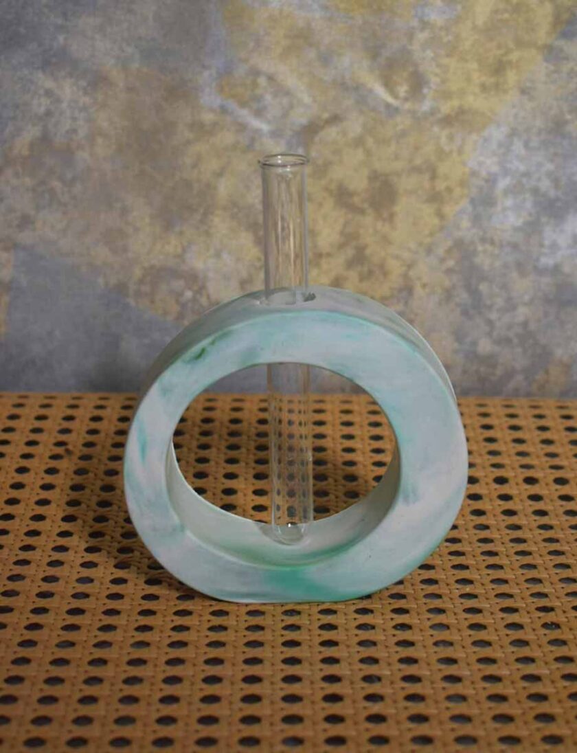 Round Propagation Vase