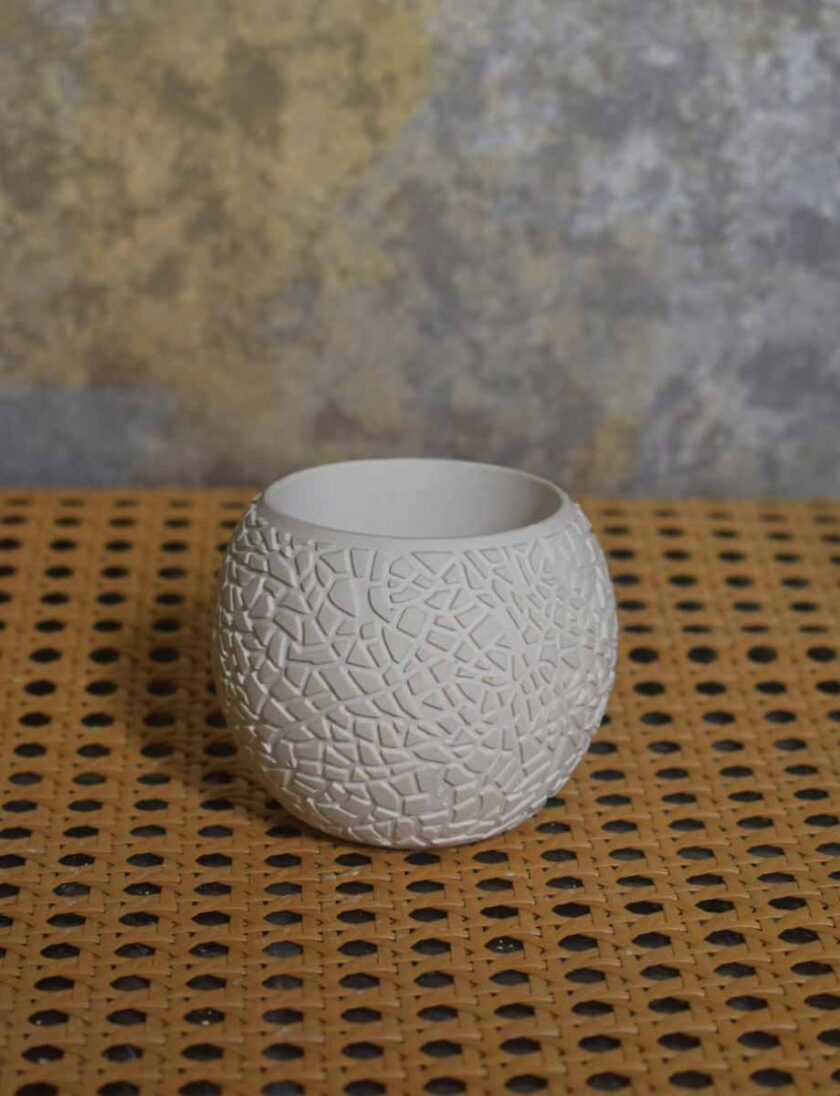 Round Geometric Pot
