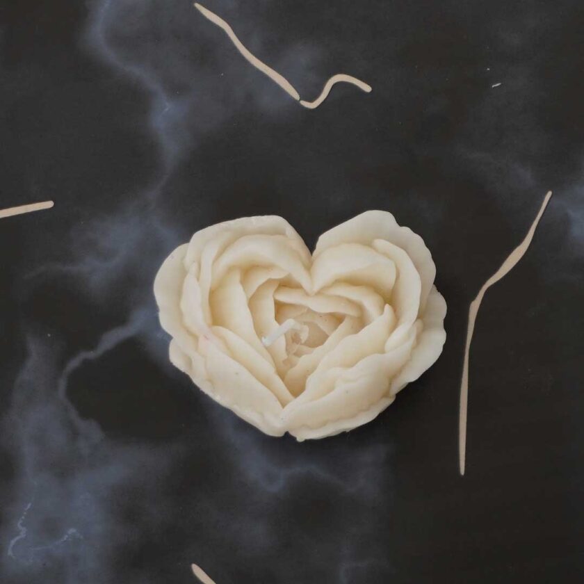 Heart Rose Flower Candle - Image 2