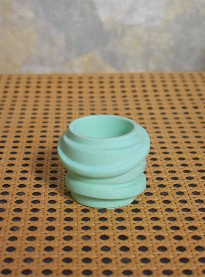 Irregular Stripe Pot